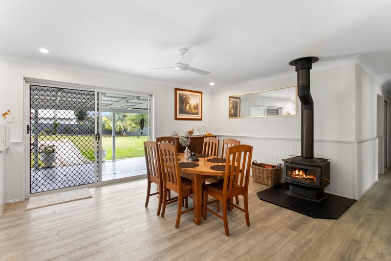 Photo - 328 Hauton Road, Burpengary QLD 4505 - Image 5
