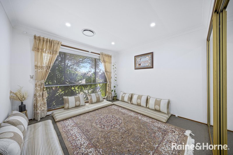 Photo - 3/28 Kings Road, Ingleburn NSW 2565 - Image 5