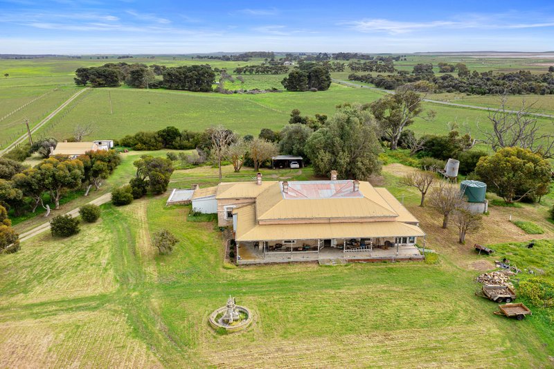 Photo - 328 Narrung Stud Road, Narrung SA 5259 - Image 4