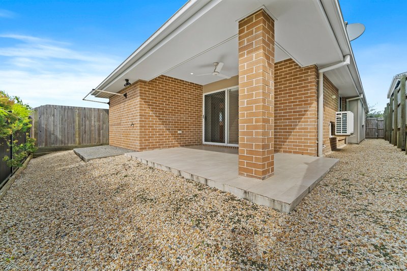 Photo - 328 Tallagandra Road, Holmview QLD 4207 - Image 15