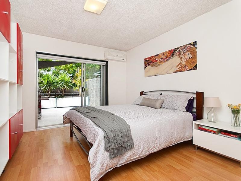 Photo - 3/28 Villa Street, Annerley QLD 4103 - Image 5