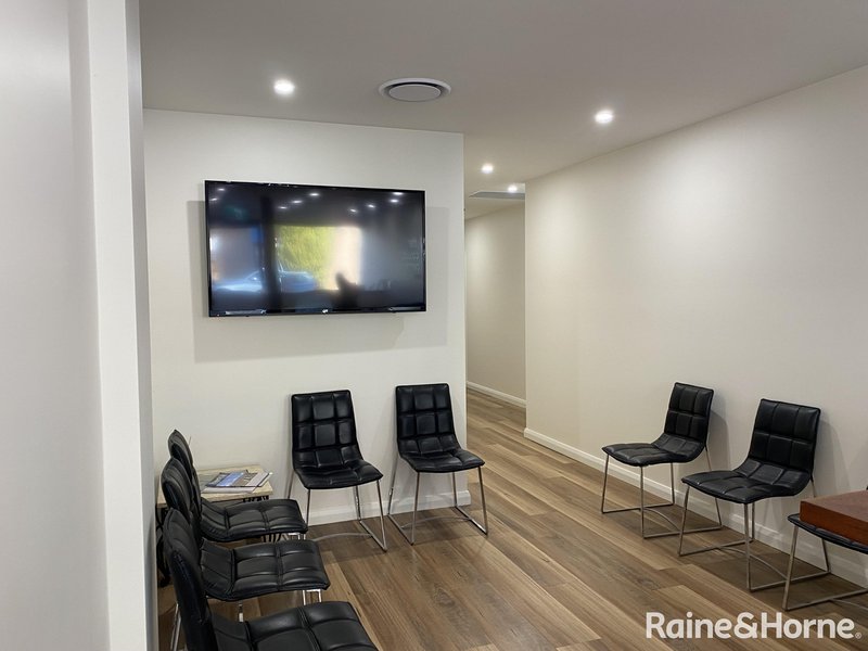 Photo - 3/28 Wingecarribee Street, Bowral NSW 2576 - Image 3