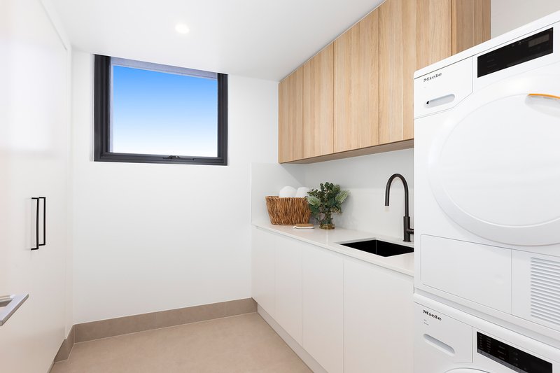 Photo - 3/28 Woodcliffe Crescent, Woody Point QLD 4019 - Image 9