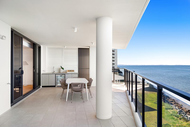 Photo - 3/28 Woodcliffe Crescent, Woody Point QLD 4019 - Image 12