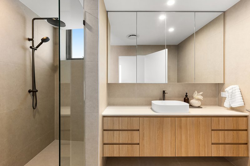 Photo - 3/28 Woodcliffe Crescent, Woody Point QLD 4019 - Image 17