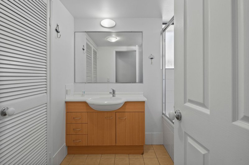 Photo - 328/2360 Gold Coast Highway, Mermaid Beach QLD 4218 - Image 13