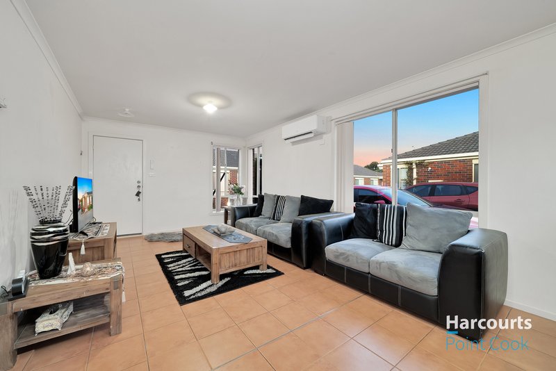 Photo - 3/285-287 Derrimut Road, Hoppers Crossing VIC 3029 - Image 3