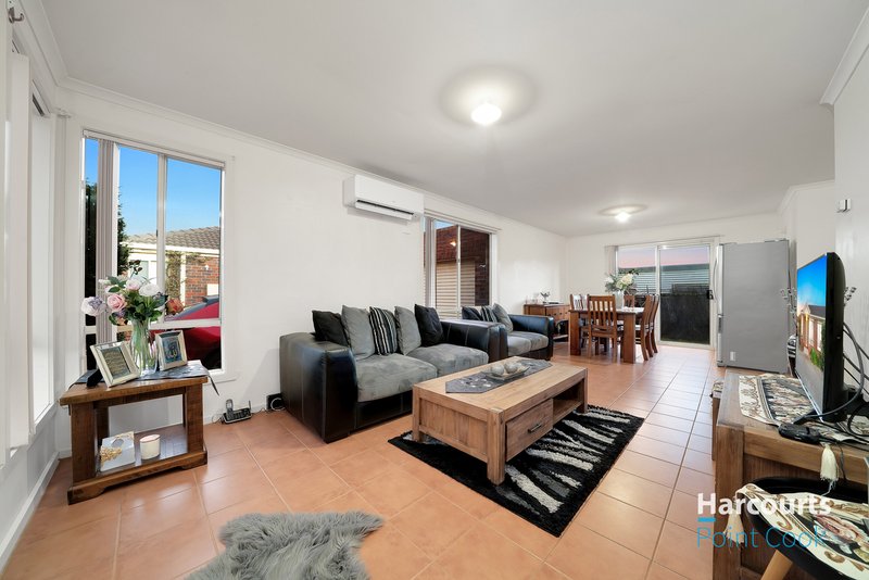 Photo - 3/285-287 Derrimut Road, Hoppers Crossing VIC 3029 - Image 4