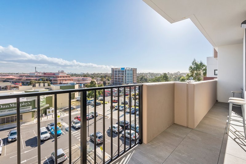 Photo - 328/70 Batesford Road, Chadstone VIC 3148 - Image 8