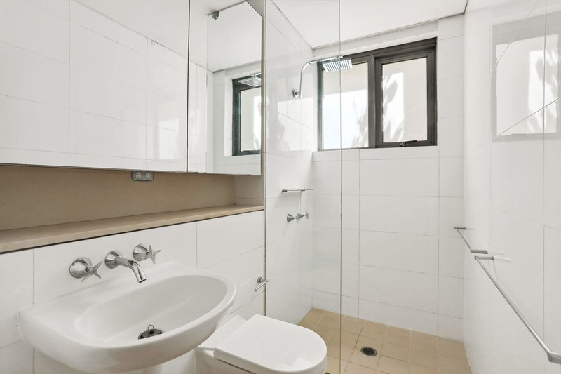 Photo - 3/29-31 Waverley Street, Bondi Junction NSW 2022 - Image 4