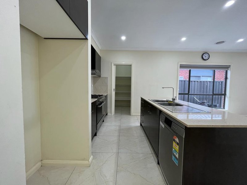Photo - 329 Bethany Road, Tarneit VIC 3029 - Image 5