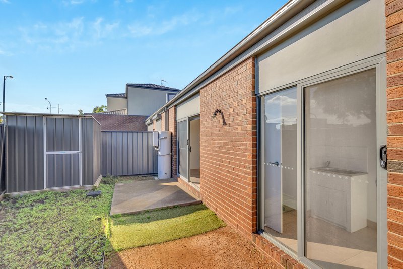 Photo - 3/29 Loretta Blvd , Tarneit VIC 3029 - Image 7