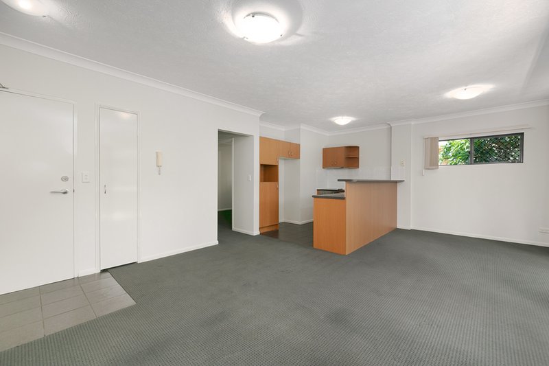 Photo - 3/29 Payne Street, Indooroopilly QLD 4068 - Image 4