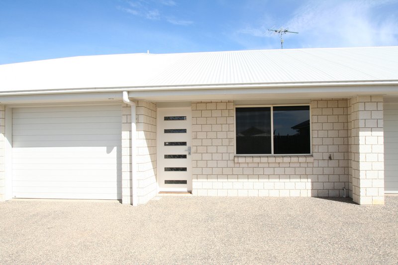 Photo - 3/29 Scenic Drive, Emerald QLD 4720 - Image 1