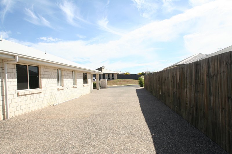 Photo - 3/29 Scenic Drive, Emerald QLD 4720 - Image 14