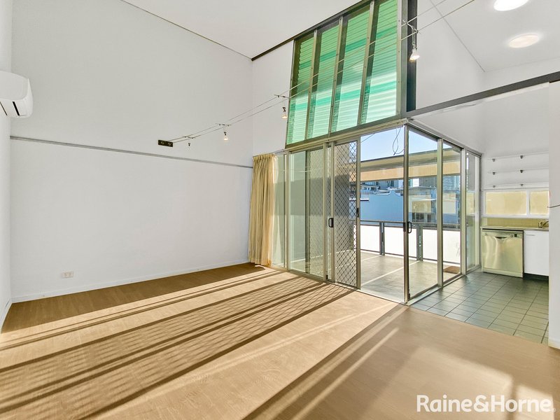 Photo - 32/92 Robertson Street, Fortitude Valley QLD 4006 - Image 1