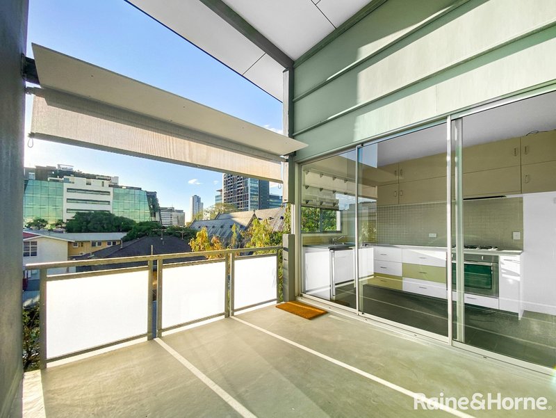 Photo - 32/92 Robertson Street, Fortitude Valley QLD 4006 - Image 2
