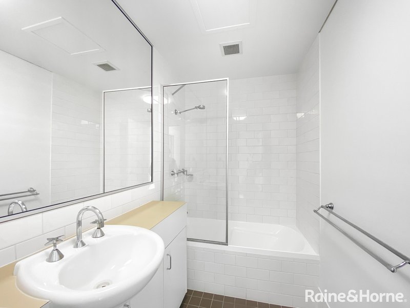 Photo - 32/92 Robertson Street, Fortitude Valley QLD 4006 - Image 6