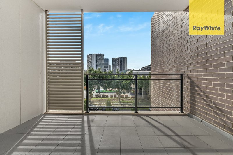 Photo - 329/26 Baywater Drive, Wentworth Point NSW 2127 - Image 4