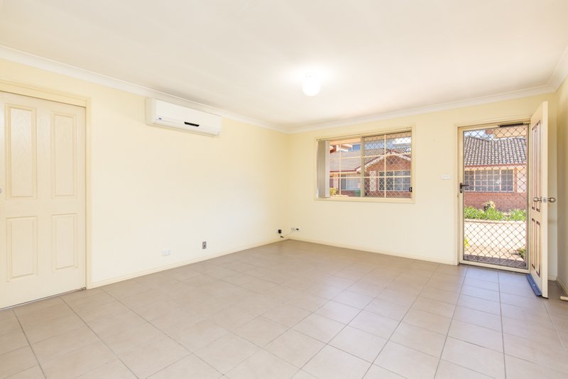 Photo - 3/298 Park Avenue, Kotara NSW 2289 - Image 4