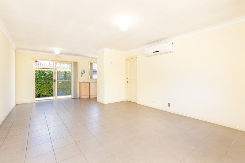 Photo - 3/298 Park Avenue, Kotara NSW 2289 - Image 5