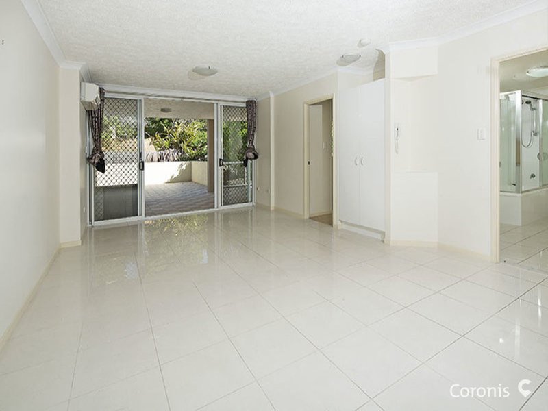 Photo - 3/2A Barlow Street, Clayfield QLD 4011 - Image 4