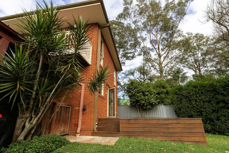 Photo - 32a Coora Avenue, Belrose NSW 2085 - Image 2