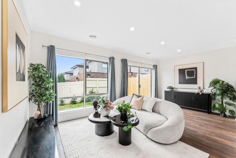 Photo - 32A Gillard Street, Burwood VIC 3125 - Image 6