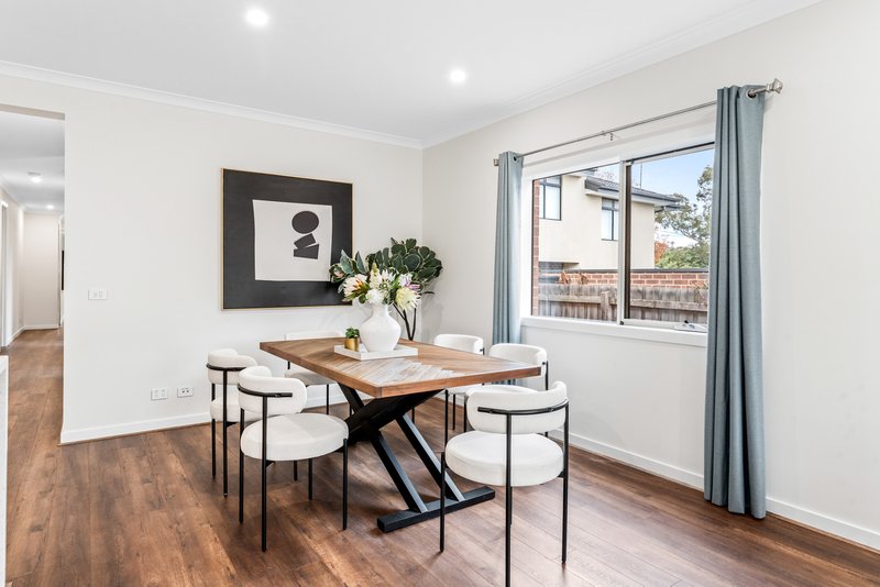 Photo - 32A Gillard Street, Burwood VIC 3125 - Image 7