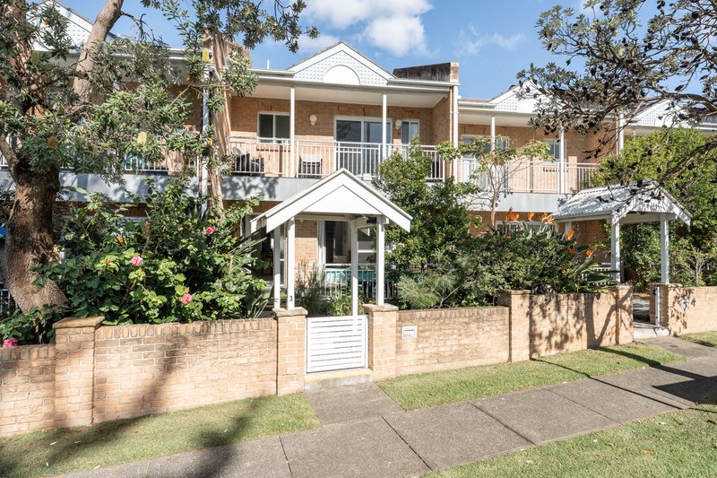 Photo - 3/2A Headland Avenue, Austinmer NSW 2515 - Image 2