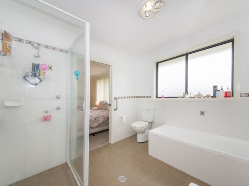 Photo - 32A Ivy Crescent, Old Bar NSW 2430 - Image 8