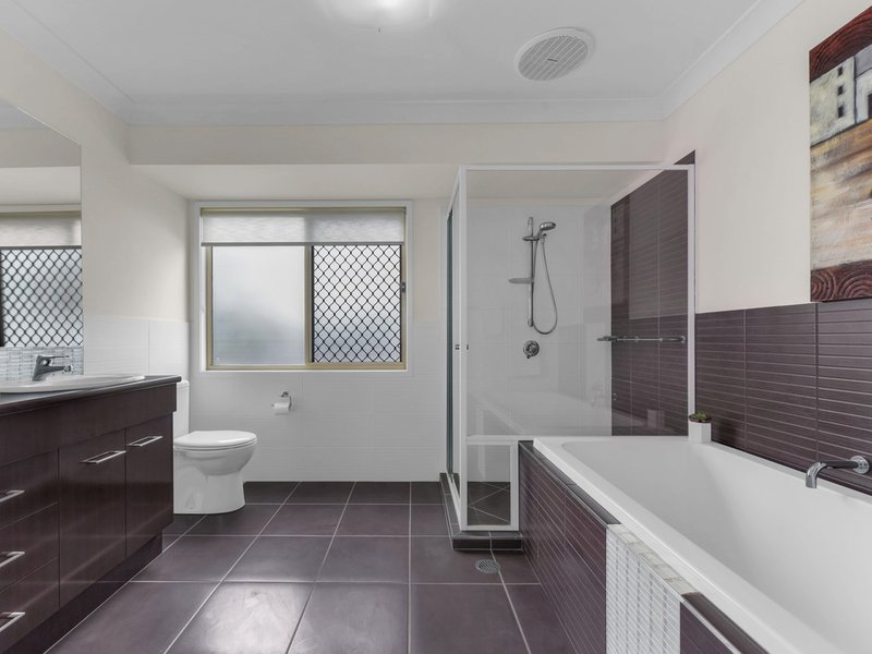 Photo - 32A Macdonald Place, Carseldine QLD 4034 - Image 12