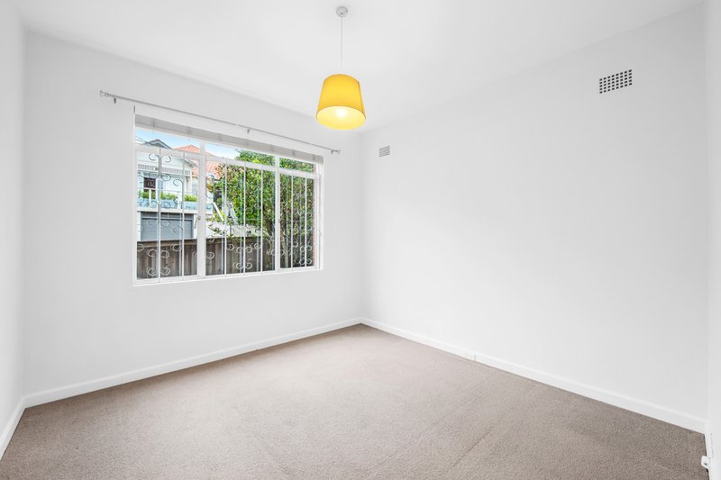 Photo - 3/2A Noble Street, Mosman NSW 2088 - Image 4