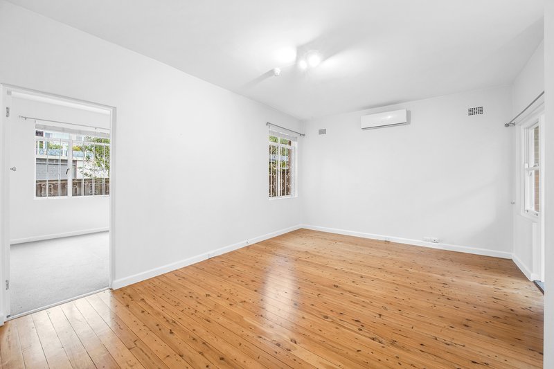 Photo - 3/2A Noble Street, Mosman NSW 2088 - Image 5