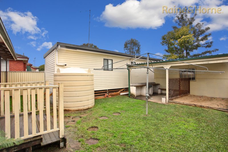 Photo - 32a Saddington Street, St Marys NSW 2760 - Image 3