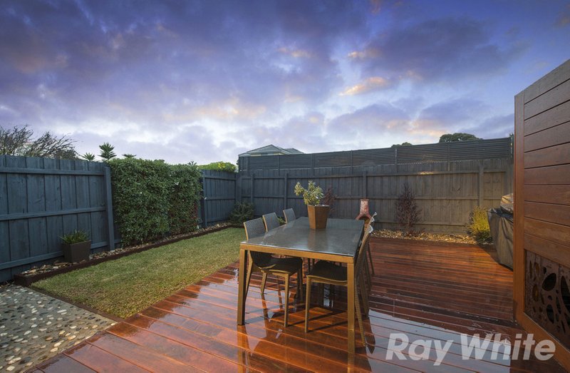 Photo - 32A Swinden Avenue, Cheltenham VIC 3192 - Image 11