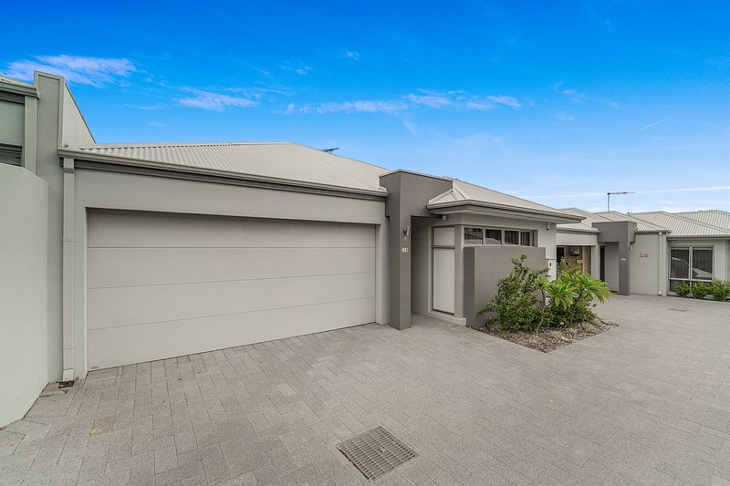 Photo - 32B Davies Crescent, Kardinya WA 6163 - Image 2