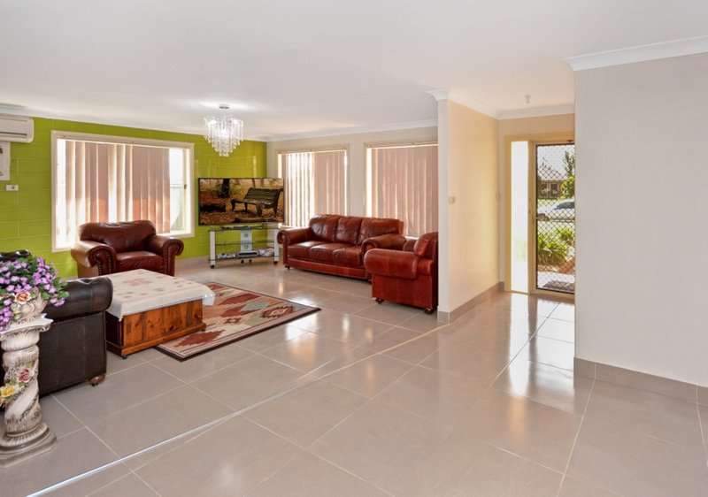 Photo - 32B Dickson Road, Griffith NSW 2680 - Image 3