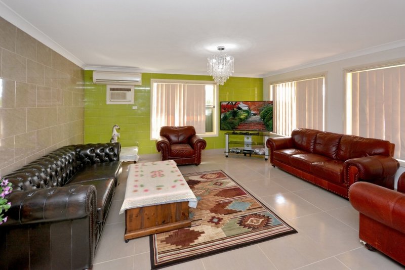 Photo - 32B Dickson Road, Griffith NSW 2680 - Image 4