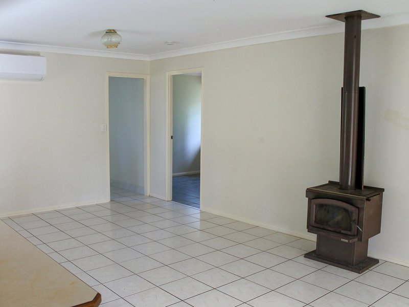 Photo - 32b Sandpiper Drive, Regency Downs QLD 4341 - Image 5