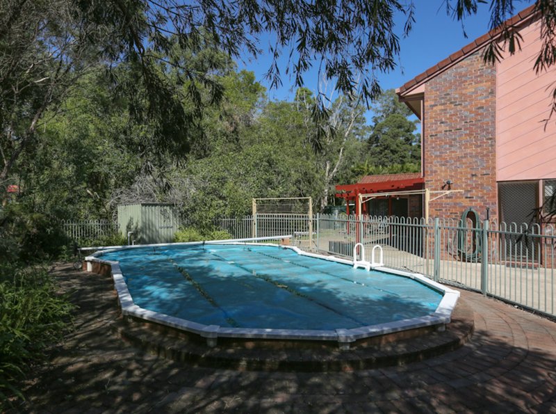 Photo - 33-35 Dorset Drive, Springwood QLD 4127 - Image 7