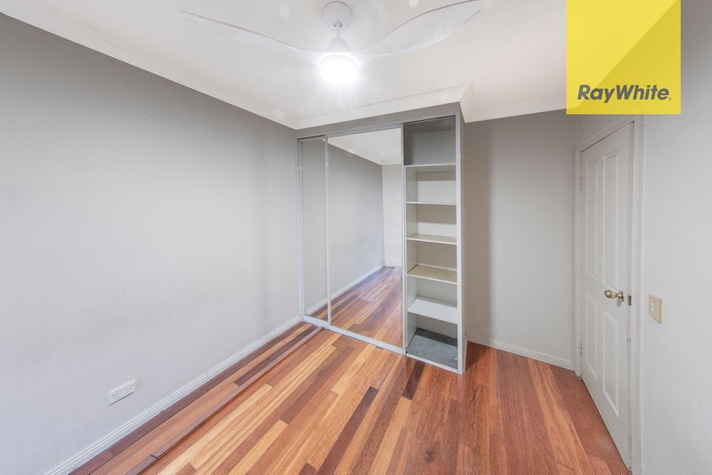 Photo - 3/3-5 Oakes Street, Westmead NSW 2145 - Image 3