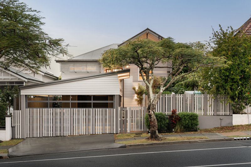 Photo - 33 Abbott Street, Ascot QLD 4007 - Image 2
