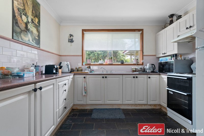 Photo - 33 Abercrombie Drive, Bathurst NSW 2795 - Image 7