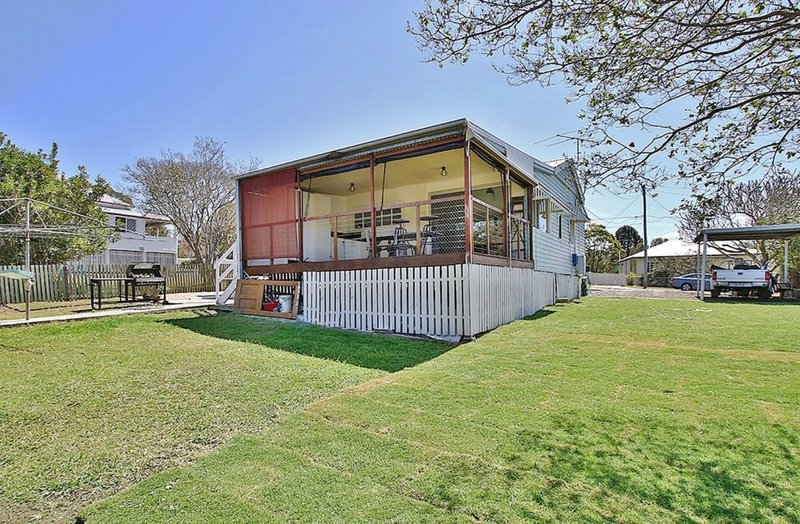 Photo - 33 Albert Street, North Ipswich QLD 4305 - Image 12