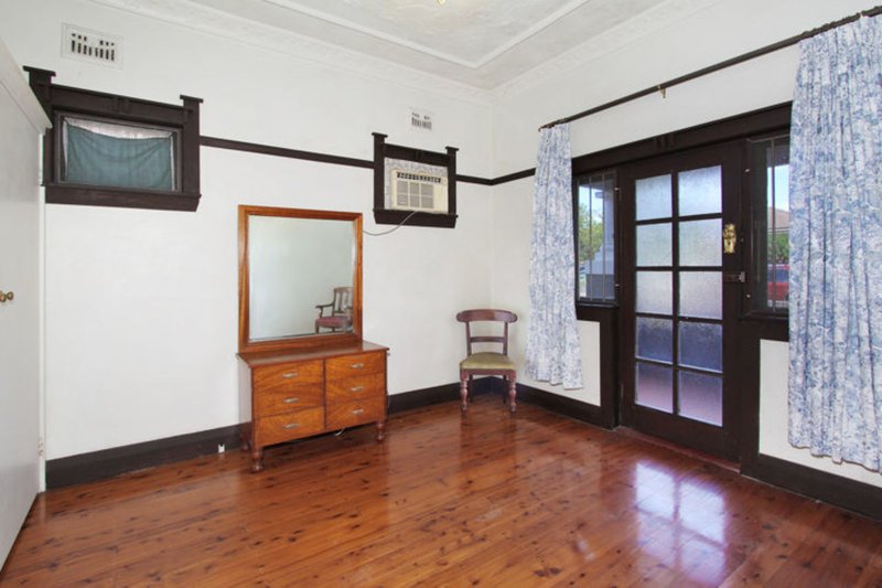 Photo - 33 Albion Avenue, Merrylands NSW 2160 - Image 5