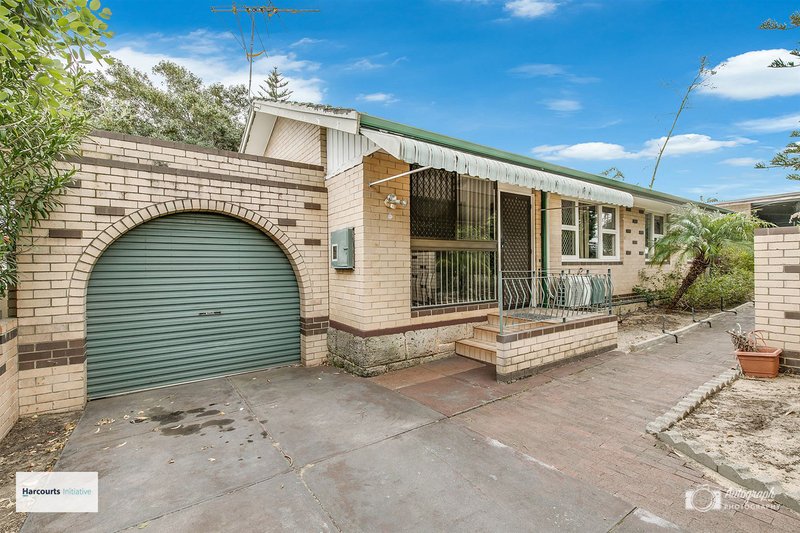 Photo - 33 Albourne Place, Balga WA 6061 - Image 1