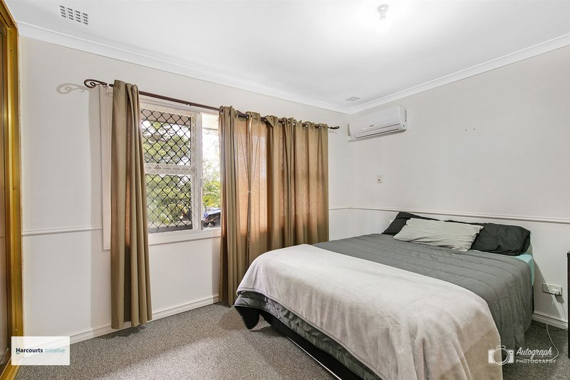 Photo - 33 Albourne Place, Balga WA 6061 - Image 5