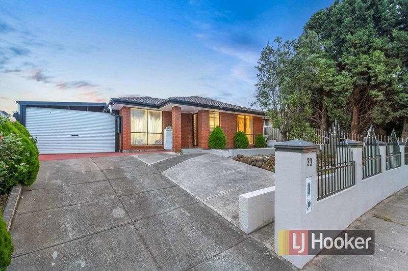 Photo - 33 Amber Drive, Hampton Park VIC 3976 - Image 12