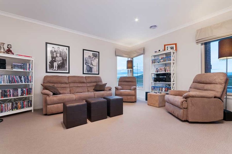 Photo - 33 Ambrosia Way, Beveridge VIC 3753 - Image 6